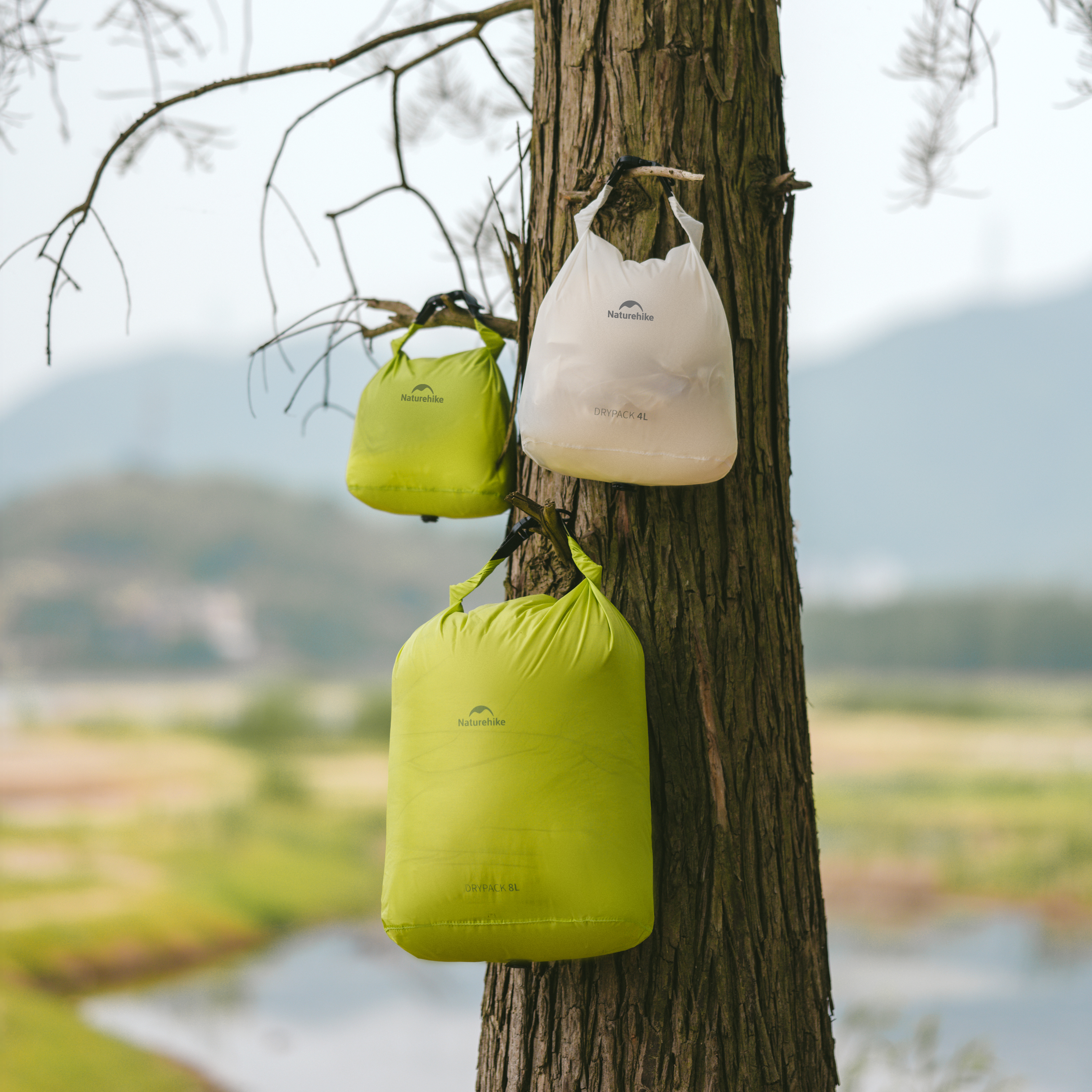 Naturehike ultralehký vodotěsný vak s kompresí 4l - bílý